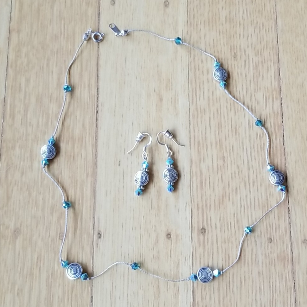 Women's Necklace/Earring set, 18"